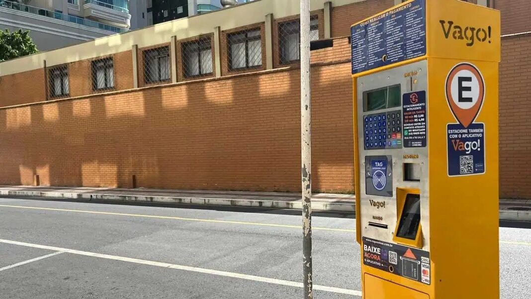 ESTACIONAMENTO 0001