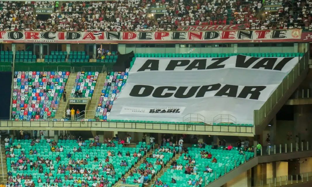 PAZ NO FUTEBOL 0001