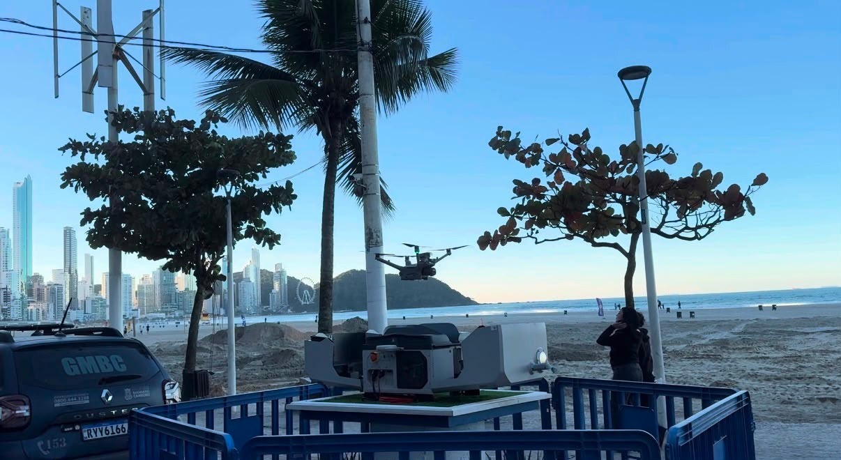 Drone Automatizado Inicia Testes para Reforçar Segurança em Balneário Camboriú